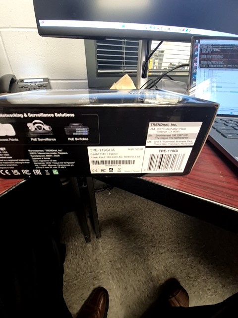 TRENDnet Gigabit PoE++ Injector, Convert A Non-PoE Port to A PoE++ Gigabit Port, PoE (15.4W), PoE+ (30W), Or PoE++ (95W), Up to 100m (328 ft), Integrated Power Supply, Black, TPE-119GI - Image 6